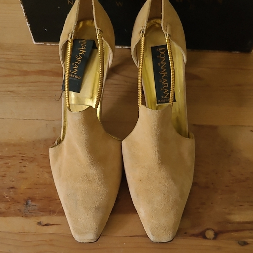 Vintage Donna Karan Collection Gold Camel Suede Heels Sz 6.5 Bundle Discount